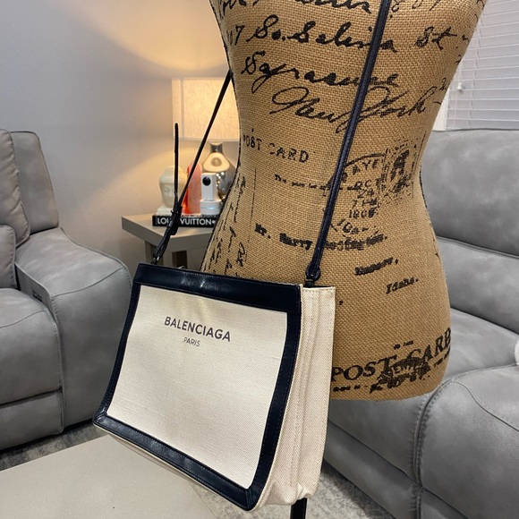 BALENCIAGA Crossbody bag - Picture 13 of 16